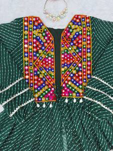Haut en faux georgette style Kediya Gujarati avec imprimé numérique, broderie miroir et détails en miroir véritable, tenue de Garba - Product Image 6
