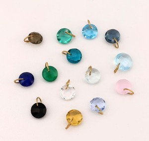 Pendentif en pierre précieuse aquamarine facettée |   Breloque ronde en verre plaqué or |   Fournitures pour la fabrication de bijoux - Product Image 2