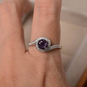 แหวนหมั้น/แหวนแต่งงานเงินแท้ทรงอเล็กซานเดรีย ประดับพลอย ของขวัญวันเกิดสำหรับผู้หญิง - Product Image 2