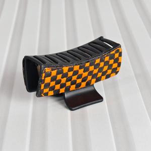 Pince à cheveux en cuir véritable à carreaux orange et noir, accessoire de mode pour femme - Product Image 3