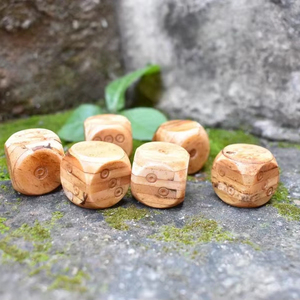 Dados de Hueso Tallados a Mano con Aspecto Antiguo, para Juegos de Rol, Regalo a Precios Accesibles Directamente del Fabricante - Product Image 1