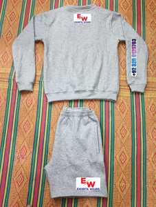 Conjunto de Sudadera Personalizado de Verano con Logotipo Bordado, Estilo Urbano, Informal, 2 Piezas, MOQ Bajo, Fábrica, Poliéster/Algodón, Color Sólido - Product Image 2