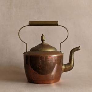 Hervidor de cobre puro 100% hecho a mano para hervir agua, estilo tradicional indio, acabado antiguo, ideal para regalar y exhibir en el hogar. - Product Image 4