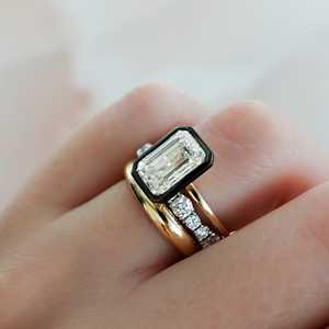 Wholesale Emerald Lab Grown Diamond Engagement Rings 14K 18K Solid Gold <b>Black</b> Contrast Bezel Set Solitaire Bridal <b>Wedding</b> <b>Bands</b> - Product Image 2