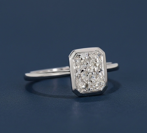 Anillo de Diamante Radiante Cultivado en Laboratorio de 1.50CT, Oro Amarillo de 14K, VVS2, Certificado IGI, Anillo de Compromiso Personalizado al por Mayor - Product Image 2