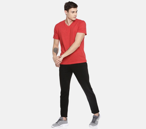 Camiseta de Fútbol Personalizada con Cuello en V para Hombre, Corte Regular, Alta Calidad, 100% Algodón, Secado Rápido, Transpirable, Servicios OEM - Product Image 5