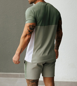 Conjunto Deportivo Premium para Hombre con Paneles en Contraste y Logotipo Personalizado – Camiseta y Pantalones Cortos Transpirables que Absorben la Humedad, Conjunto de 2 Piezas - Product Image 5