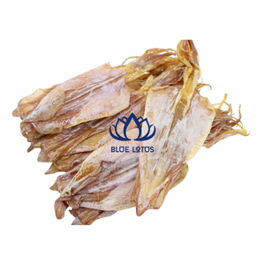 ปลาหมึกแห้งคุณภาพสูง 100% ปลาหมึกซอยอบแห้ง อร่อย มีคุณค่าทางโภชนาการ เหมาะสำหรับทานคู่กับเบียร์  นำเข้าอย่างยั่งยืน บรรจุภัณฑ์สุญญากาศ แบรนด์บลูโลตัส - Product Image 1