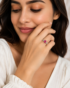 Anillo de Plata de Ley 925 con Circonita Roja, Anillo Ovalado Hecho a Mano con Circonita Roja para Mujer, Joyería Fina para Boda o Compromiso - Product Image 1