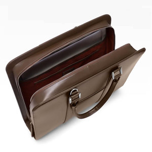 Bolsa de Cuero para Portátil Personalizada de Fábrica, Disponible en Todos los Tamaños, Más Vendida en Línea, Bolsas de Cuero PU para Portátil a un Precio Accesible - Product Image 5