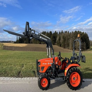 Tractor Kubota EK1-261 moderno para proyectos agrícolas con un rendimiento potente, estructura compacta y controles fáciles de usar. - Product Image 1