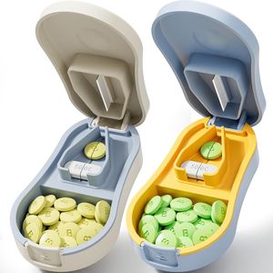 Tagliapillole con Bottone a Pressione Facile da Aprire, Separatore di Pillole con Cuscinetto in Silicone Rimovibile per Pillole Piccole, Categoria Prodotto: Contenitori per Pillole - Product Image 1