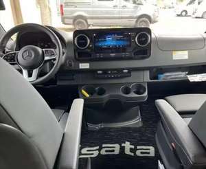 Autocaravana de Lujo 4x4 Todoterreno, Directo de Fábrica, para Expediciones de Larga Distancia - Product Image 3