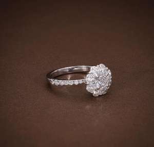 Bague de fiançailles et de mariage pour femme, en argent plaqué, avec diamant de laboratoire certifié IGI, style vintage et tendance - Product Image 2