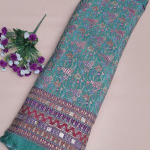 ผ้าเครปสีเขียวหยกธรรมชาติ ลายเพสลีย์แบบแคชเมียร์ ปักเลื่อม ประดับขอบอย่างหรูหรา เหมาะสำหรับงานกาล่าหรืองานราตรีสำหรับเด็กผู้หญิง - Product Image 4