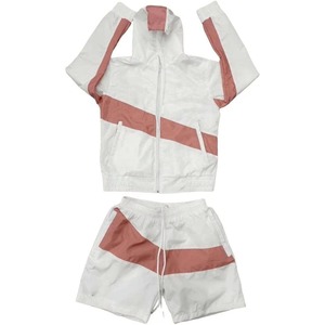 Ensemble coupe-vent pour homme personnalisé, veste légère à capuche et short de sport assorti, deux pièces modernes - Product Image 6