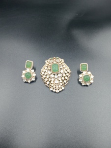 Ensemble collier et boucles d'oreilles assortis Amaira Jewels, plaqué or sur argent, bijoux ethniques pour femmes, design floral, pour fiançailles. - Product Image 4