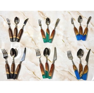 Cuchara de Madera y Resina Hecha a Mano de Excelente Calidad, Apta para Alimentos, Reutilizable, para Café, Té y Postres, para Uso en la Cocina y Comedor, en Venta - Product Image 5