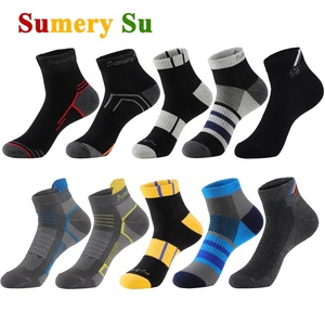 Breathable Crew Sports <b>Socks</b> Anti Slip Compression Athletic <b>Running</b> Basketball Knitted Athletic <b>Socks</b> Custom Logo - Product Image 4