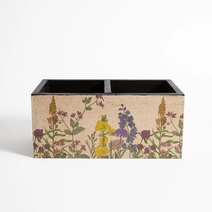 Support de rangement en bois au design unique avec finition élégante, organisateur pour la décoration intérieure, bijoux, cosmétiques et objets de collection, en vente - Product Image 6