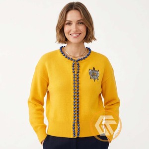 Tresors grecs – Nouveauté : Blouse décontractée pour femme à col en V, boutonnée, en laine/acrylique, avec appliques brodées personnalisées Sigma Gamma Rho, idéale pour l'hiver - Product Image 5