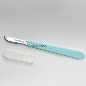 SIGAL MEDCO Mango de Bisturí Desechable de Plástico de Grado Médico Clase I, Hoja Quirúrgica Manual de Un Solo Uso, Estéril, Certificado CE - Product Image 1