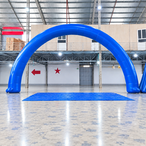 Arco Inflable Rojo para Publicidad, Entrada con Pantalla Digital/UV, Ventilador Incorporado, Impermeable, 5m, Logotipo Personalizado, Arco para Eventos al Aire Libre - Product Image 2