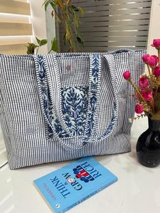 Bolso de Hombro Bohemio Acolchado de Algodón con Estampado Artesanal para Mujer, con Cierre Abierto, Lavable, Bolso de Algodón Estampado de Jaipur - Product Image 4