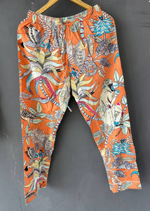 Ensemble de pyjama imprimé élégant en coton doux, vêtements de nuit confortables, vêtements de détente - Product Image 3