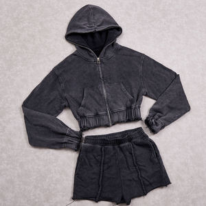 ชุดเซ็ตฮู้ดดี้และกางเกงขาสั้นลำลองปักลายสไตล์วินเทจ ย้อมสีพื้นแบบแอซิดวอช สำหรับผู้หญิง - Product Image 1