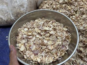 Oignon violet séché par congélation naturel, haché, épice en vrac, assaisonnement de bonne qualité, prix raisonnable, exporté du Vietnam - Product Image 3