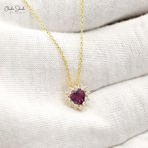 Collier Cœur Halo en Grenat Rhodolite Naturel 5mm avec Diamant en Or Jaune Massif 14 carats, Prêt à Expédier – Bijoux en Promotion - Product Image 4
