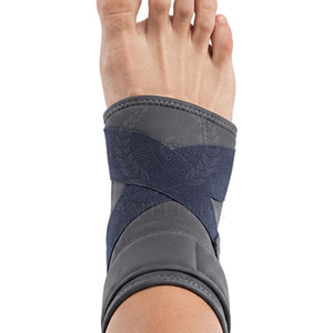 Attelle de cheville réglable en néoprène pour hommes et femmes - Protection professionnelle et antidérapante pour la course à pied, la gym et les sports de plein air - Product Image 5