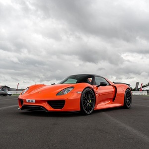 Porsche 918 Spyder Premium Híbrido, Superdeportivo de Lujo, Exportación Mundial, Plástico OEM, Alto Rendimiento, Disponible en Stock - Product Image 4