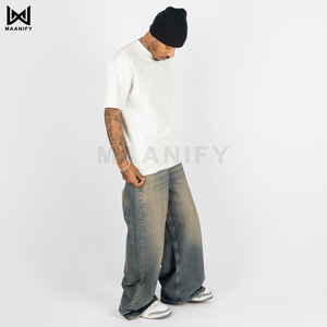 Camiseta de Lujo Blanca de Algodón Pesado 300g, Cómoda, Cuello Redondo, Casual, Oversize para Hombre, Hombro Caído, Lisa, Fabricante de Etiquetas Personalizadas - Product Image 1