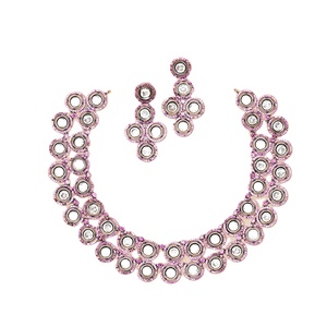 Pendientes colgantes de piedras de polki de corte infinito de diseño elegante de Venta caliente a bajo precio con Collar para mujer de proveedor genuino - Product Image 1