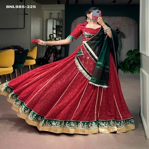 Ensemble Lehenga et Blouse Assorti en Georgette de Haute Qualité avec Imprimé Bandhej et Bordure en Dentelle Brodé, Exportateur Indien - Product Image 1