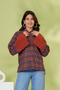 เสื้อเชิ้ตผู้หญิงสีน้ำเงินกรมท่าพิมพ์ลายดอกไม้สไตล์ชาติพันธุ์ลำลองติดกระดุมแขนกระดิ่ง - Product Image 3