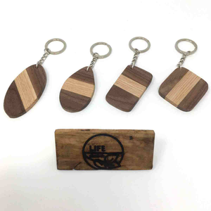 Llavero de Madera Artesanal, Cuadrado y Redondo, Hecho a Mano, en Blanco para Grabado Láser, Llavero de Madera de la Mejor Calidad - Product Image 3
