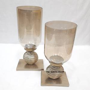 Porte-bougie décoratif traditionnel élégant en aluminium et métal avec dessus en verre, plaqué or, fait main, centre de table pour mariage - Product Image 4