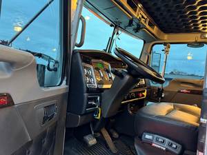 Camion tracteur routier longue distance 6x4 avec cabine couchette, diesel, transport routier lourd - Product Image 3