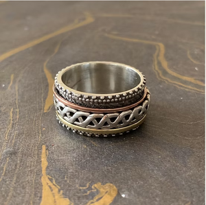Bague tournante texturée à trois couches en argent sterling 925 pour un usage quotidien - Bijoux minimalistes pour toutes les occasions et cadeaux - Product Image 4