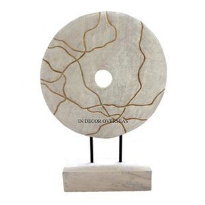 Sculpture de luxe en laiton de style bohème, faite à la main, très demandée, pour décoration d'art circulaire en métal, à poser sur table ou dans un salon - Product Image 2