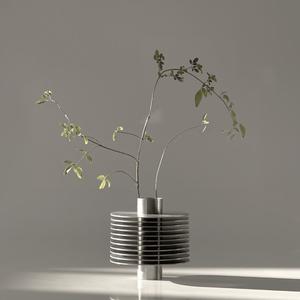 แจกันดอกไม้ทองคำ ดีไซน์ทำมือสั่งทำพิเศษ เหมาะสำหรับตกแต่งบ้าน แจกันดอกไม้ทำมือ ดีไซน์ทำมือที่ดีที่สุดสำหรับตกแต่งภายใน - Product Image 1