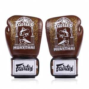Gants de boxe en cuir Fairtex de qualité supérieure, couleur verte, à doigts entiers, avec fermetures auto-agrippantes réglables, pour le kick-boxing et les arts martiaux. - Product Image 5