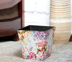 Vase élégant en MDF fait main avec imprimé floral pour la décoration du salon et de la table - Product Image 4