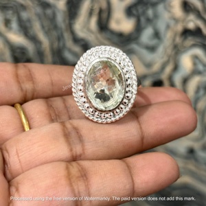 Wholesale Jewelry Perfections 925 Sterling Silver Women's Oval Cut Green Amethyst Bezel Setting Religious Style Gemstone Ring - Product Image 4