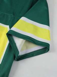 Camiseta Deportiva Unisex Verde y Amarilla, Talla 23, Malla Transpirable, Estilo Urbano, Venta al Por Mayor en EE. UU. - Product Image 6