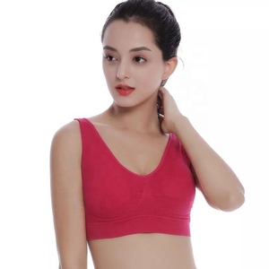 เสื้อชั้นในกีฬาไร้ตะเข็บคอกลมสำหรับผู้หญิง ยี่ห้อ WARPRO INDUSTRY ระดับการซัพพอร์ตปานกลาง สีน้ำเงินล้วน เหมาะสำหรับโยคะ วิ่ง และออกกำลังกาย ระบายอากาศได้ดี กันลม น้ำหนัก 140 กรัม - Product Image 2