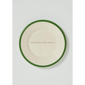 Assiettes en émail métallique avec bord rouge Pantone, tailles personnalisées, assiettes à snacks et desserts réutilisables, assiettes et plats de qualité supérieure, adaptés à l'utilisation en café. - Product Image 4